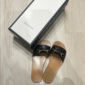 Gucci Black and Tan Sandals with Horsebit Detail